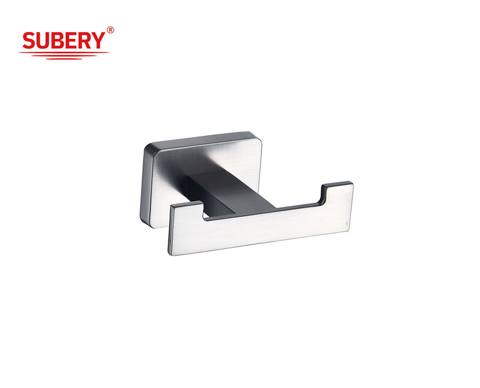 ซิงค์สแควร์ Double Robe Hook อาบน้ําปืนโลหะสี Oem การออกแบบคลาสสิค